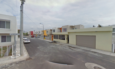 Casa en Venta en Hacienda las Bugambilias Reynosa Tamaulipas.