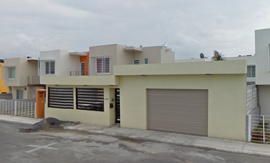 Casa en Venta en Hacienda las Bugambilias Reynosa Tamaulipas.
