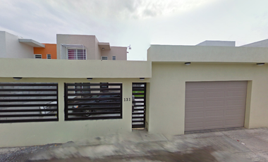 Casa en Venta en Hacienda las Bugambilias Reynosa Tamaulipas.