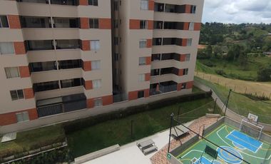 APARTAMENTO EN UNIDAD CERRADA AL PARQUE MARINILLA