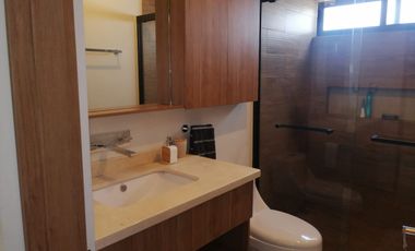 Departamento en RENTA AMUEBLADO, ¡Listo para habitar! Vive en El Condado: Tranquilidad y estilo a solo 10 min del centro