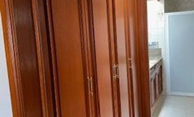 CASA EN VENTA EN ESQUINA EN ESTRELLAS DEL SUR, CON ALBERCA Y 4 RECÁMARAS, ESTUDIO EN PLANTA BAJA, IDEAL PARA FAMILIAS , PUEBLA