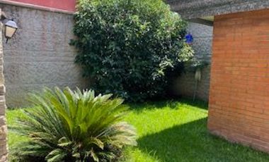 CASA EN VENTA EN ESQUINA EN ESTRELLAS DEL SUR, CON ALBERCA Y 4 RECÁMARAS, ESTUDIO EN PLANTA BAJA, IDEAL PARA FAMILIAS , PUEBLA