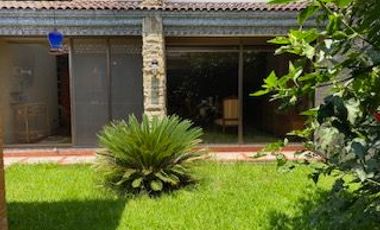 CASA EN VENTA EN ESQUINA EN ESTRELLAS DEL SUR, CON ALBERCA Y 4 RECÁMARAS, ESTUDIO EN PLANTA BAJA, IDEAL PARA FAMILIAS , PUEBLA