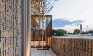 CASA EN JURIQUILLA EN VENTA, DENTRO DE FRACCIONAMIENTO LAGO DE JURIQUILLA