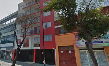 BONITO DEPARTAMENTE EN VENTA DE RECUPERACION BANCARIA UBICADO EN 5 DE FEBRERO 389