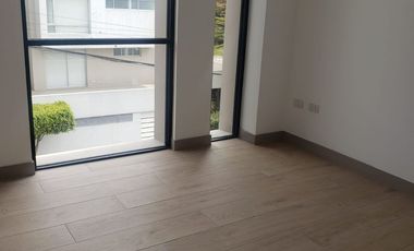 VENTA DEPARTAMENTO MIRAVALLE 4