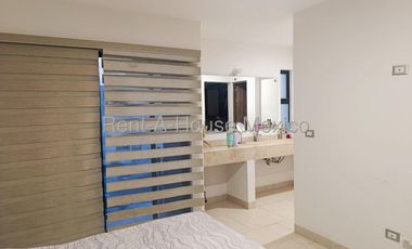 Zibatá, se vende casa cerca de la Universidad Anáhuac. FVR