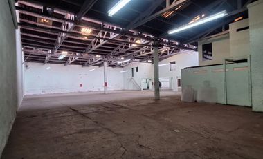 Renta Amplia Bodega Comercial de 1,400m2 en Col. Cuauhtémoc Pensil