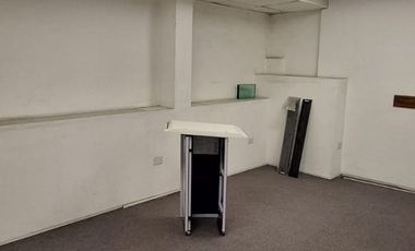 Renta Amplia Bodega Comercial de 1,400m2 en Col. Cuauhtémoc Pensil