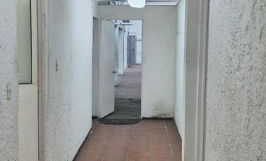 Renta Amplia Bodega Comercial de 1,400m2 en Col. Cuauhtémoc Pensil