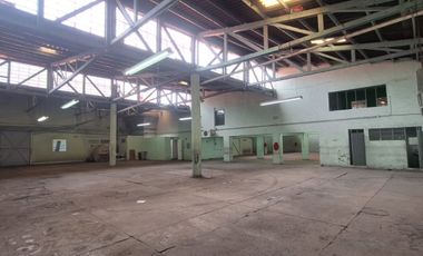 Renta Amplia Bodega Comercial de 1,400m2 en Col. Cuauhtémoc Pensil