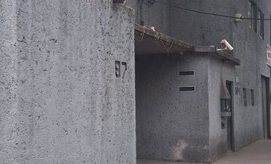 Renta Amplia Bodega Comercial de 1,400m2 en Col. Cuauhtémoc Pensil