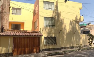 Edificio de 3 Pisos en Alquiler en Zona Estratégica de Ica