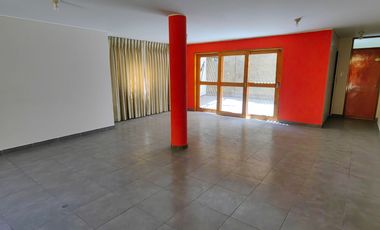 Edificio de 3 Pisos en Alquiler en Zona Estratégica de Ica