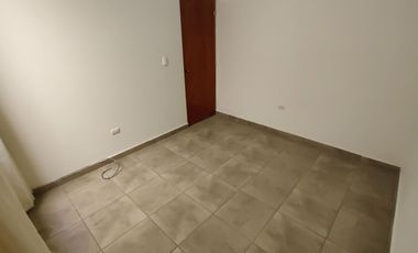 Edificio de 3 Pisos en Alquiler en Zona Estratégica de Ica