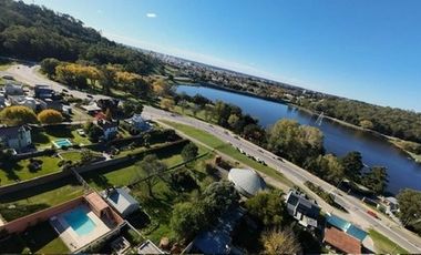 Inmejorable propiedad Comercial en el dique de Tandil
