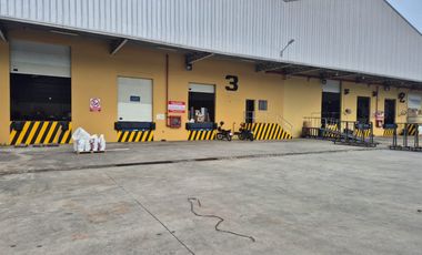 ALQUILER BODEGA VÍA A DAULE, GUAYAQUIL: 3930m² (2 Naves), Andenes, Resistencia 10 Ton/m² + Seguridad