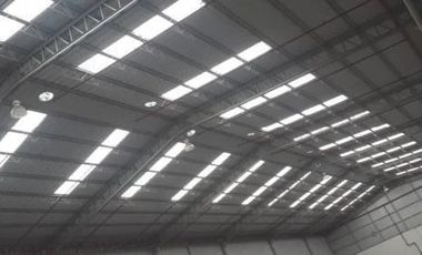 ALQUILER BODEGA VÍA A DAULE, GUAYAQUIL: 3930m² (2 Naves), Andenes, Resistencia 10 Ton/m² + Seguridad