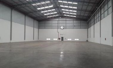 ALQUILER BODEGA VÍA A DAULE, GUAYAQUIL: 3930m² (2 Naves), Andenes, Resistencia 10 Ton/m² + Seguridad