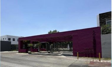 TERRENO EN VENTA DENTRO DE FRACCIONAMIENTO SOLARES