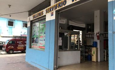 Local comercial esquinero en venta, sector Urdaneta en centro sur