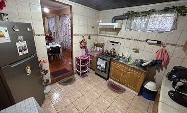 Se Vende Amplia Casa $140.000.000 en Pedro Aguirre Cerda
