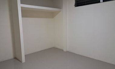Se alquila amplia casa en ciudadela Guayasur