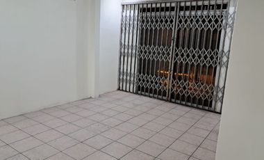 Se alquila amplia casa en ciudadela Guayasur