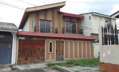 Se alquila amplia casa en ciudadela Guayasur