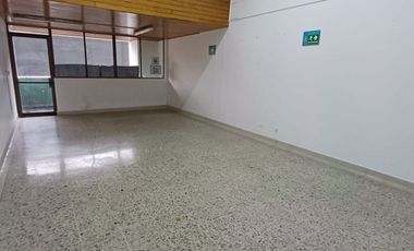OFICINA EN ARRIENDO – PARQUE PRINCIPAL, ITAGÜÍ