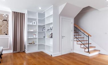 349 Residence I Luxury Townhome with 3 bedroom in Thonglor