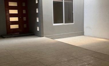 CASA en VENTA en LOMAS DEL MARMOL, muy cerca de IMSS La Margarita y CLUB BRITANIA La Calera, Puebla