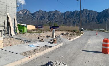 Extraordinario Terreno Comercial VENTA LOS HEROES LINCOLN Garcia 877 m2 34 m FRENTE SERVICIOS Muy Comercial Mucho Potencial Inversionista
