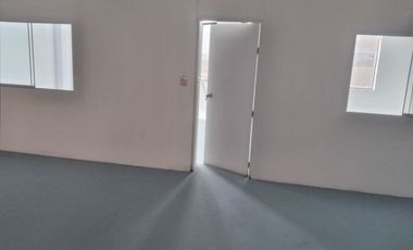 ALQUILO LOCAL MUY GRANDE 216M2 PISO 3 TRES, EN AV LOS ANGELES ATE EMPRESARIOS GAMARRA