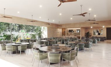 ¡Terreno residencial en Playa del Carmen con amenidades de lujo y entorno natural!
