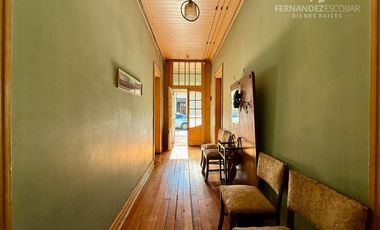 SAN FELIPE - VENDE CASA 6D 2B EN PLENO CENTRO