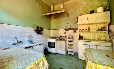 SAN FELIPE - VENDE CASA 6D 2B EN PLENO CENTRO