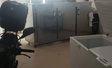 CENTRAL Y AMPLIA CASA 