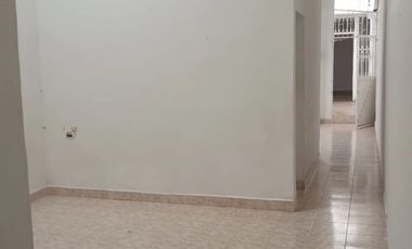 CENTRAL Y AMPLIA CASA 