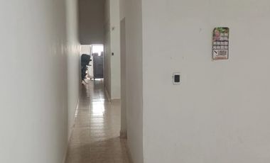 CENTRAL Y AMPLIA CASA 