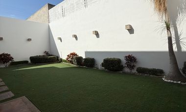 Casa en renta en Villas del Campestre