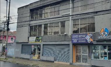 Edificio en Venta, Versalles y Las Casas esquina. Sector Centro Norte