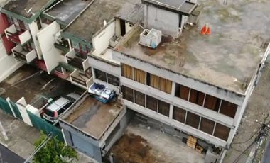 Edificio en Venta, Versalles y Las Casas esquina. Sector Centro Norte