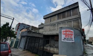 Edificio en Venta, Versalles y Las Casas esquina. Sector Centro Norte