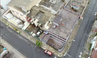 Edificio en Venta, Versalles y Las Casas esquina. Sector Centro Norte