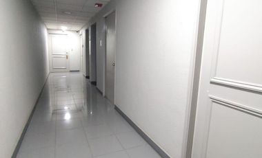 Oficina en Marchant Pereira, Providencia.