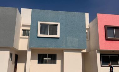 CASA USADA EN FRACCIONAMIENTO PRIVADO