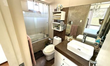 VENDO LINDO DPTO FRENTE A PARQUE MUY CENTRICO