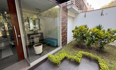 VENDO LINDO DPTO FRENTE A PARQUE MUY CENTRICO